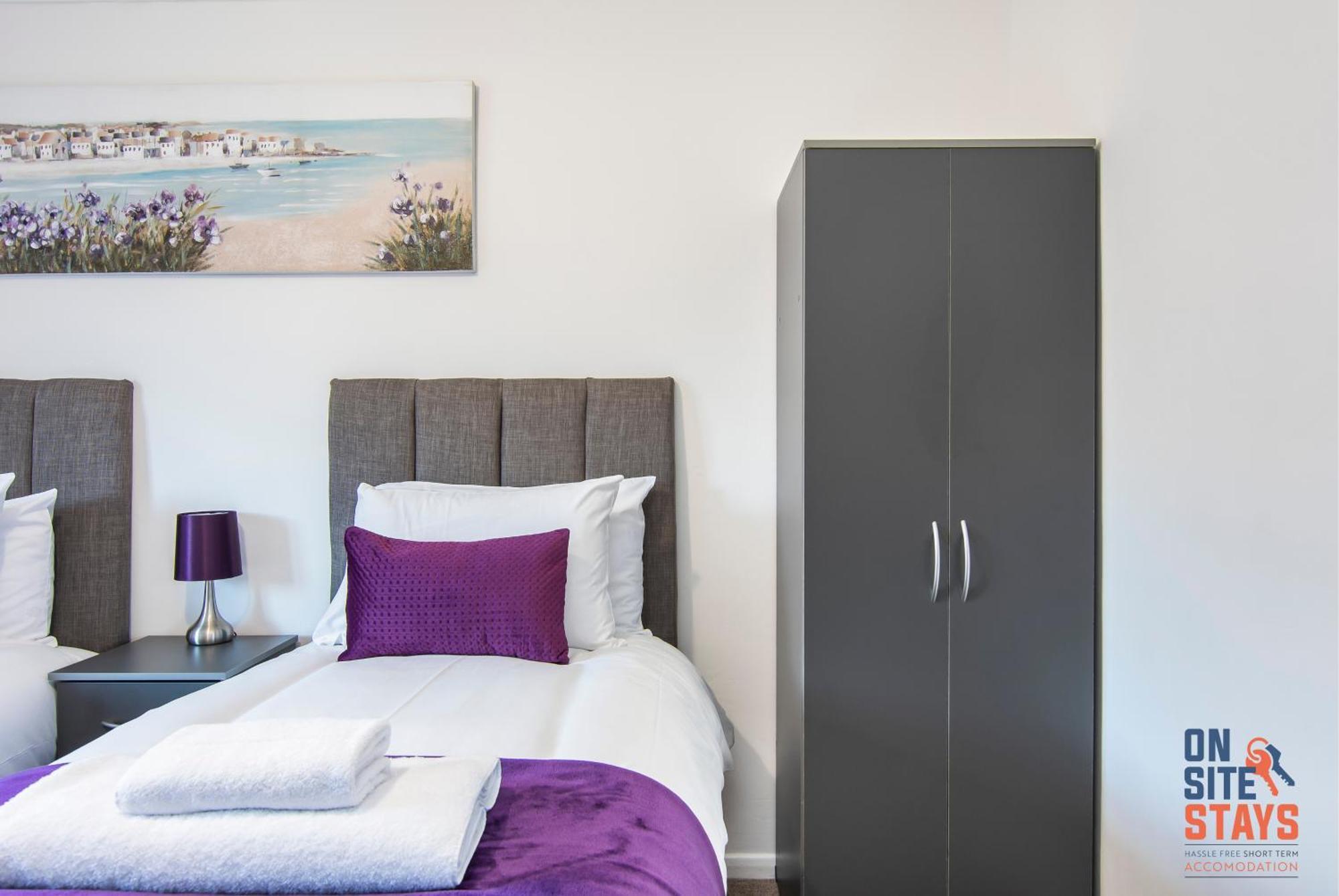 Onsitestays - Cosy 2-Bedroom Apartment With Private Entrance & Long Stay Prices เกรฟเซ็นด์ ภายนอก รูปภาพ